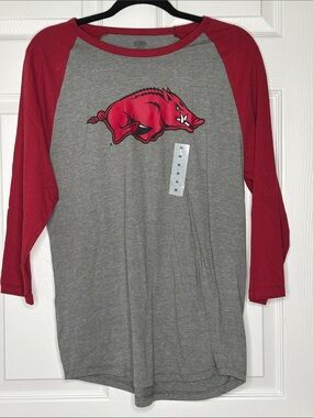 NWT Old Navy Gray & Red Raglan Razorback Graphic Tee Size M